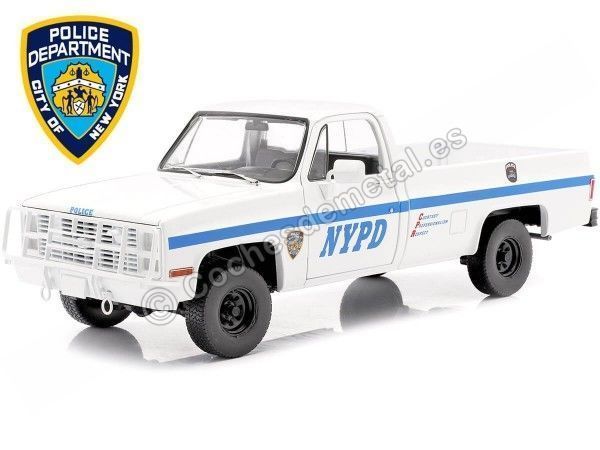 Cochesdemetal.ES 1984 Chevrolet Cucv M1008 NYPD New York Police Department 1:18 Greenlight 13561