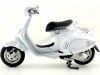 CARSDEMETAL.ES 2017 Vespa 946 Blanca 1:12 Newray 57613