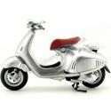 Cochesdemetal.es 2017 Vespa 946 Gris Plata 1:12 Newray 57613