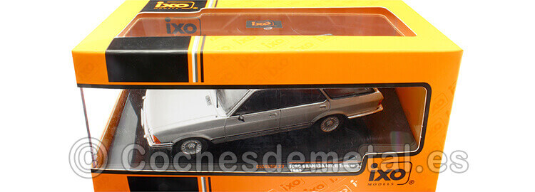 1982 Ford Granada MkII Turnier 2.8i Ghia Plateado 1:43 IXO Models CLC455N.22