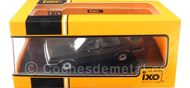 1984 Volkswagen VW Jetta MK2 Gris Metalizado 1:43 IXO Models CLC500N.22