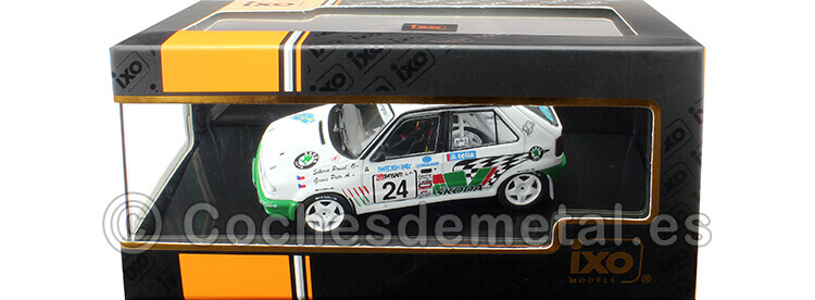 1995 Skoda Felicia Kit Car Nº24 Sibera/Gross Rally Suecia 1:43 IXO Models RAC413B