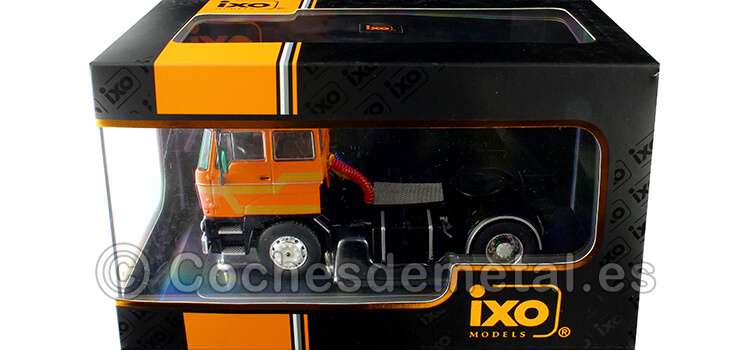 1975 DAF 2800 Naranja 1:43 IXO Models TR146.22