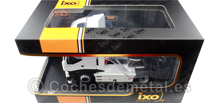 2012 Iveco Stralis Blanco 1:43 IXO Models TR119
