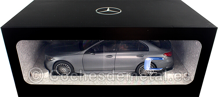 2021 Mercedes-Benz Clase C Gris Magno 1:18 Dealer Edition B66960638