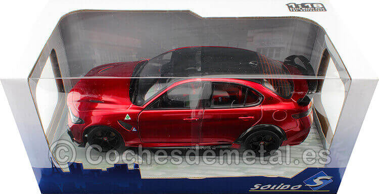 2021 Alfa Romeo Giulia GTAM Rosso Tristrato 1:18 Solido S1806901
