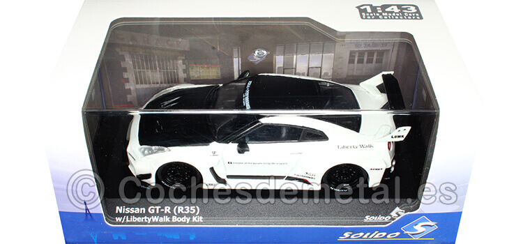 2020 Nissan GTR-R (R35) Liberty Walk Body Kit Blanco/Negro 1:43 Solido S4311203