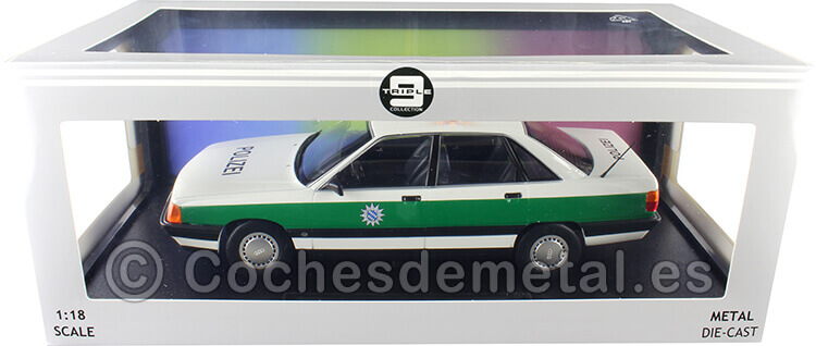 1989 Audi 100 2.3E C3 Policía Alemana Verde/Blanco 1:18 Triple-9 1800354