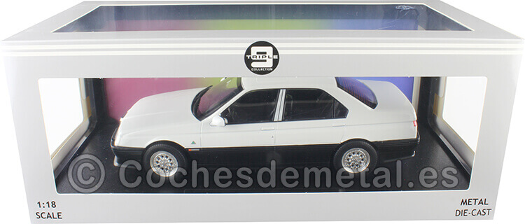 1994 Alfa Romeo 164 Q4 Blanco/Negro 1:18 Triple-9 1800320