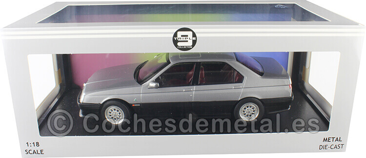1994 Alfa Romeo 164 Q4 Plateado/Negro 1:18 Triple-9 1800323